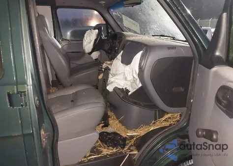 1999 Dodge Ram Van 2500 Commercial/Commercial Maxi/Conversion из США, поврежденный, VIN 2B7JB21Y4XK530432